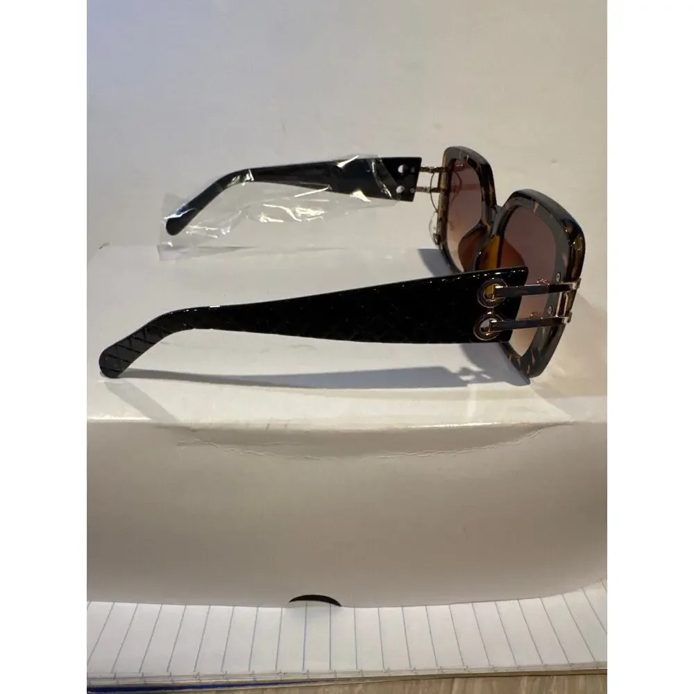 Women's High Fashion UV400 Tortoiseshell frame Gold link Temple Sunglasses